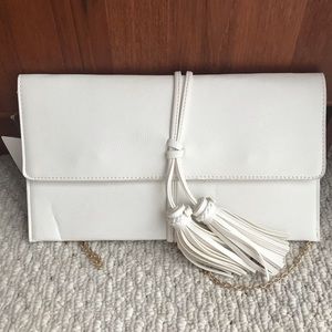 Lulus
INDRA WHITE TASSEL CLUTCH